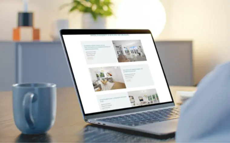 Immobiliensuche am Laptop